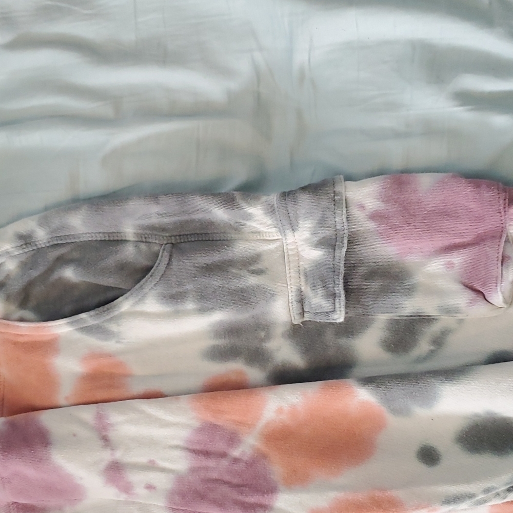 Sweats - Picture 5 of 5